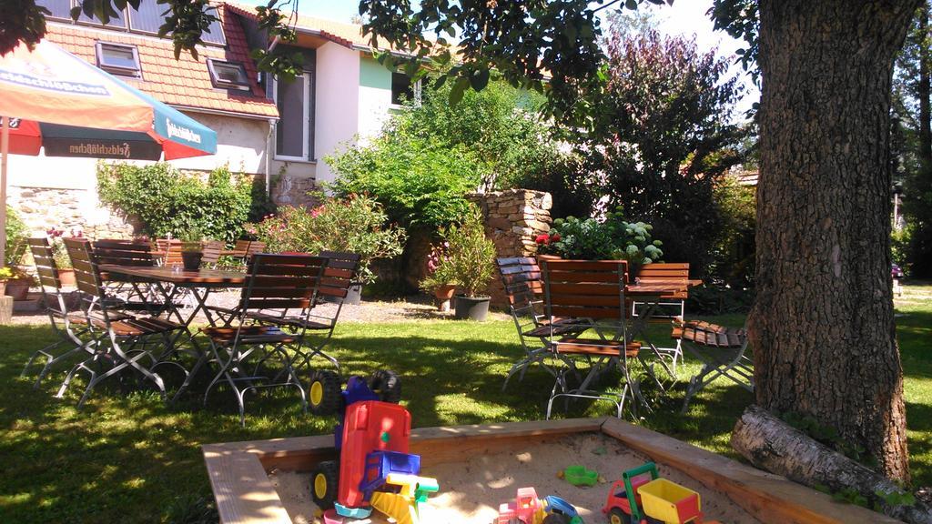 Pension Zum Hirsch Göda Exterior foto